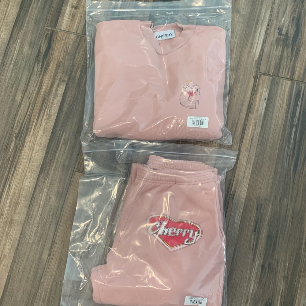 Cherry LA blush pink crewneck and sweatpants